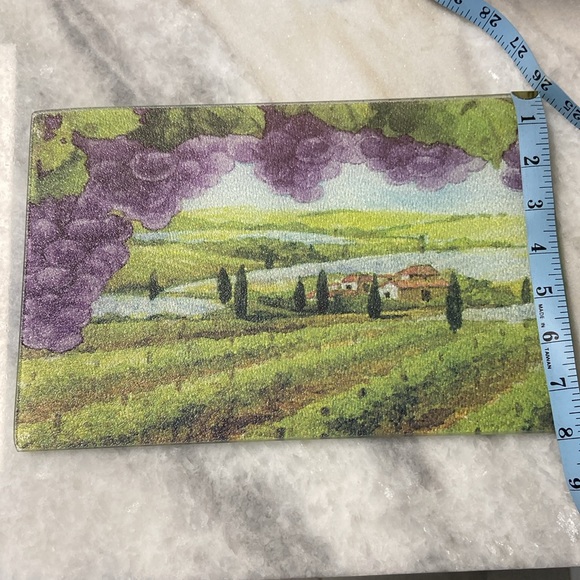 Grapevine Country Glass Cutting Board - Picture 4 of 5